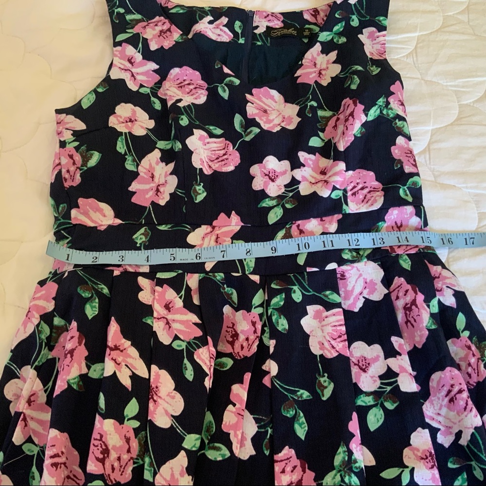 Vanessa Tong vintage dress size 12 - Picture 4 of 5